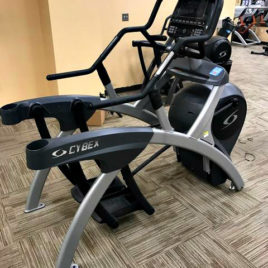 Cybex 750A Arc Trainer