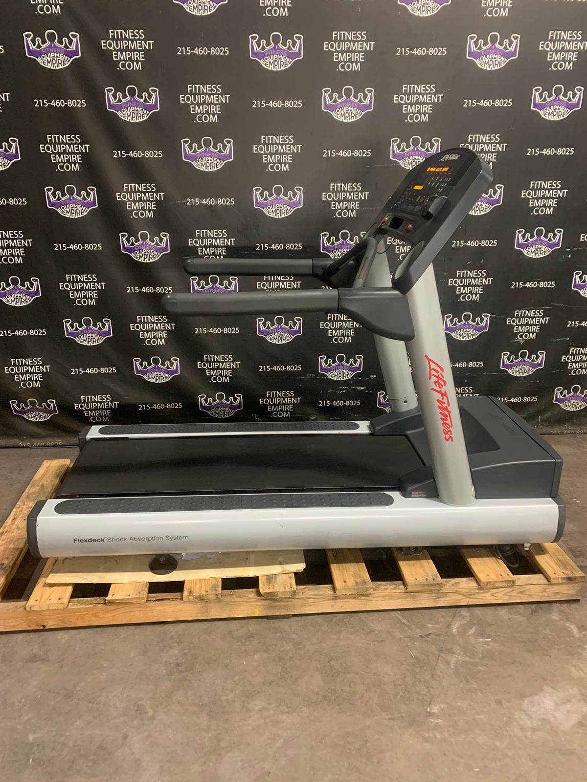 Buy Life Fitness Integrity CLST Series Treadmills Cleaned & Serviced