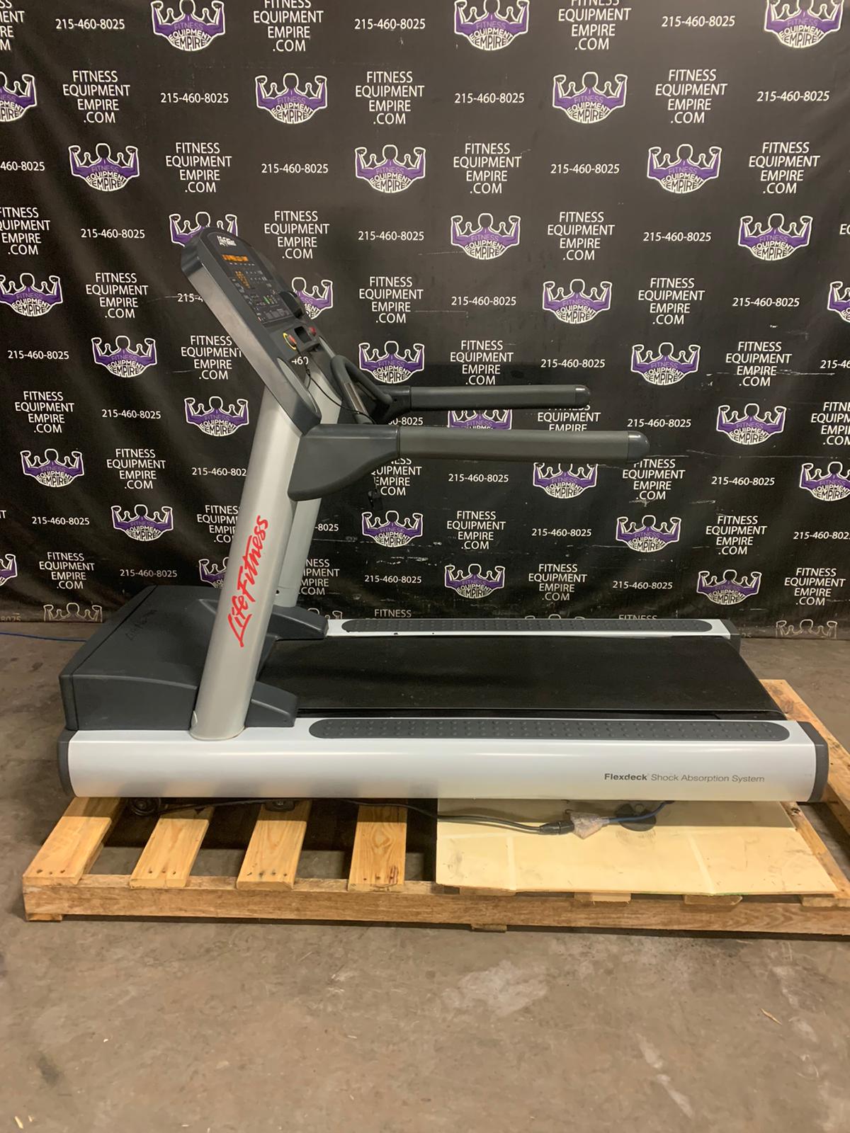 Buy Life Fitness Integrity CLST Series Treadmills Cleaned & Serviced