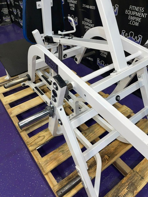 Buy Hammer Strength Plate Loaded V Squat Online | Fitness Equipment Empire
