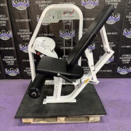 Nautilus Nitro Leg Extension w / 330 Lb Big Boy Stack