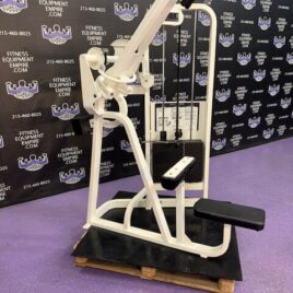 Cybex VR2 Bilateral Diverging Lat Pulldown