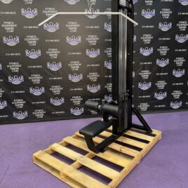 Life Fitness Pro 2 Lat Pulldown w / 305 Lb Stack