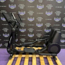 Life Fitness Elevation Series Elliptical w/ Discover SE3 HD Console – Highest End Model – $10k Retail – Black on Black